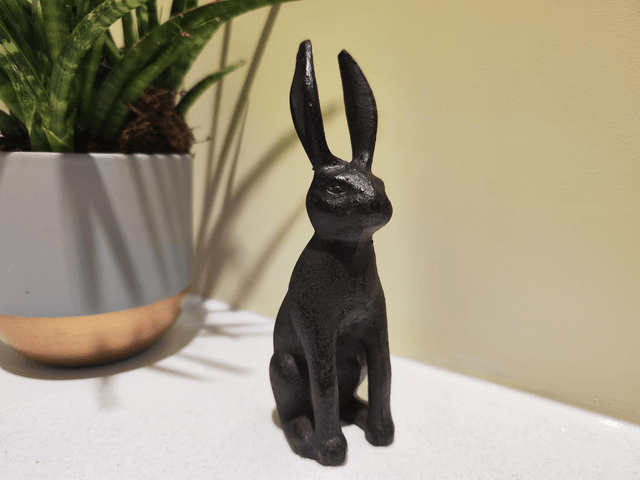 15cm Cast Iron Hare Ornament