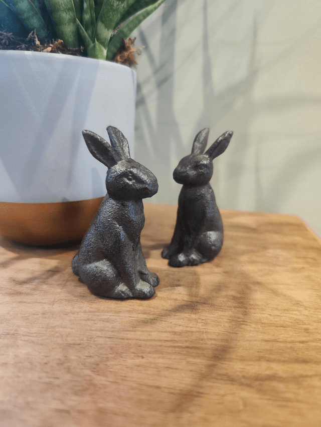 Mini Cast Iron Rabbit / Hare